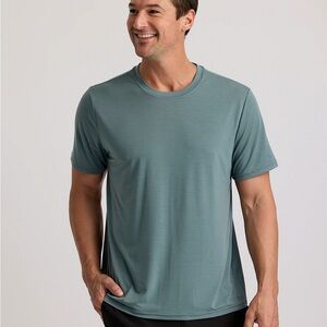 Free Fly Men's Elevate Lightweight Stormy Sea Crew Neck T-Shirt M